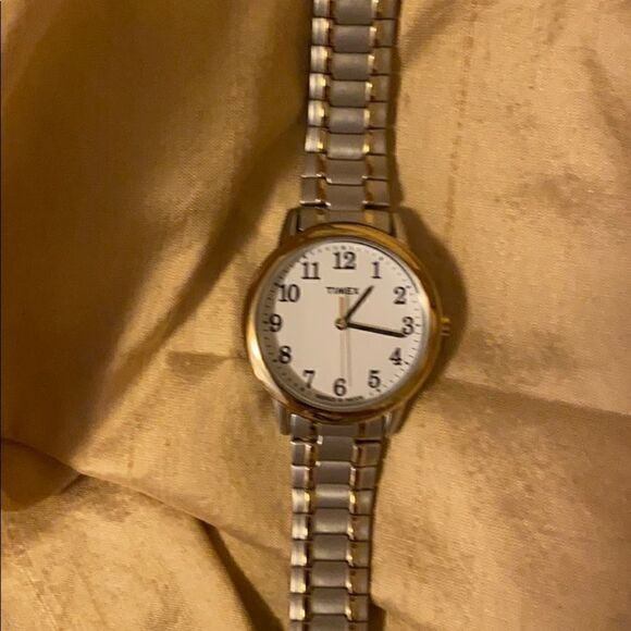 Working New Timex watch, needs clasp - Picture 1 of 3